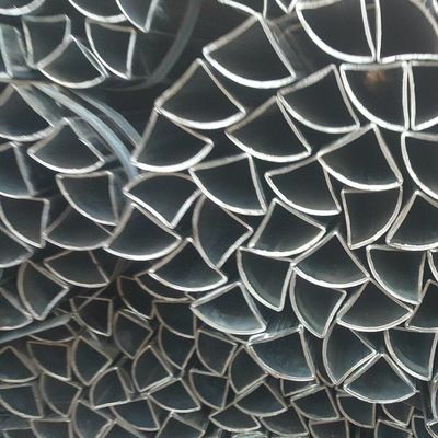 A106B Carbon Steel Tube 20mm Thickness Customized Shape Seamless Irregular Pipe